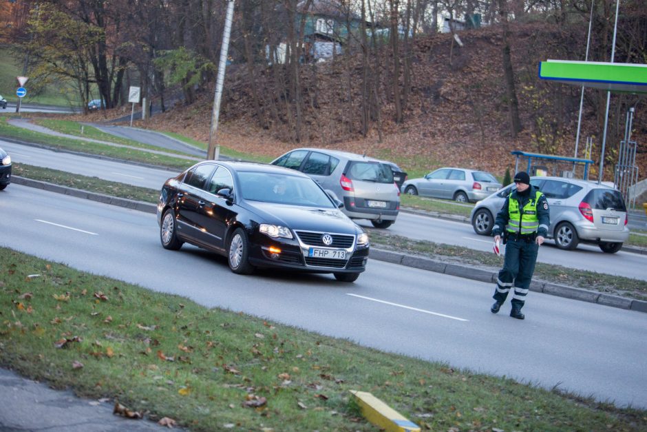 Daugiau nei trečdalis greitį viršijusių vairuotuojų – su BMW