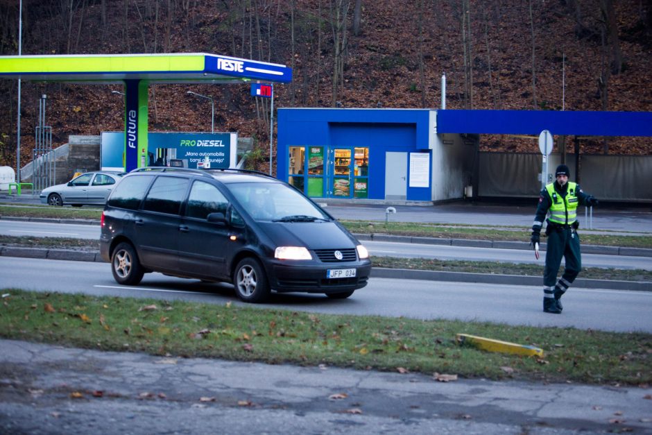 Daugiau nei trečdalis greitį viršijusių vairuotuojų – su BMW