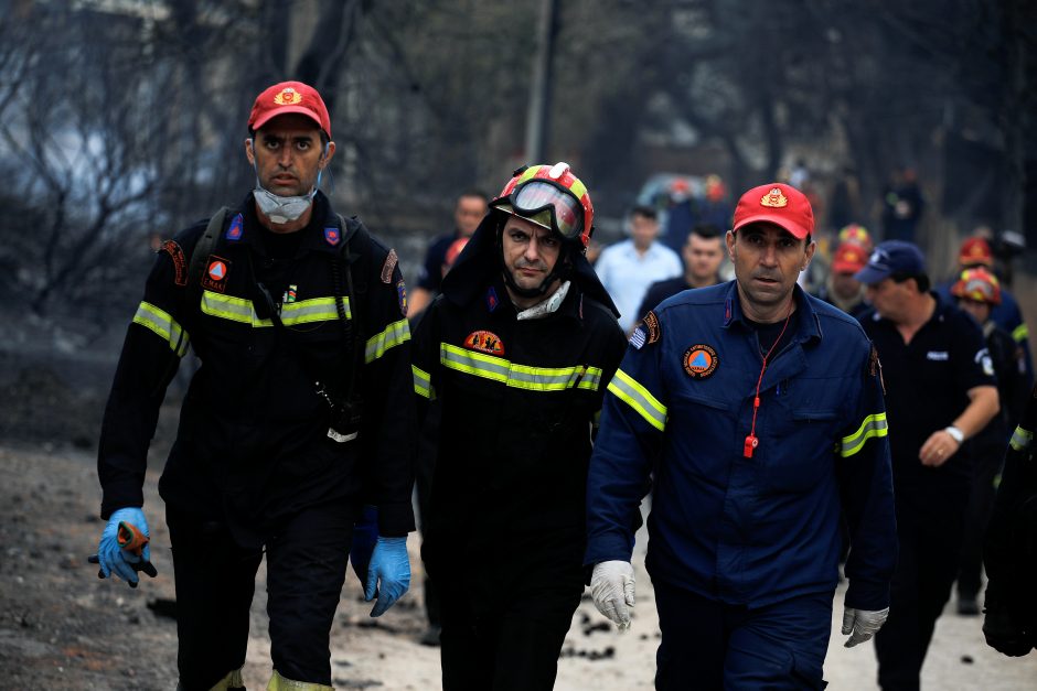 Pražūtingi gaisrai Graikijoje: nelaimės aukų padaugėjo iki 79