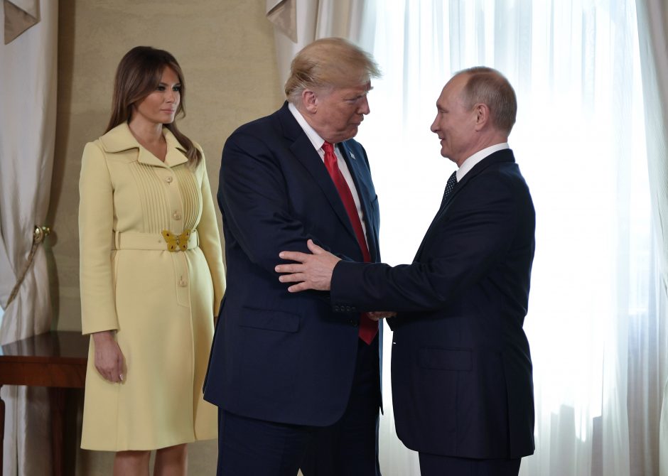 Su V. Putinu susitikęs D. Trumpas giria labai gerą pradžią