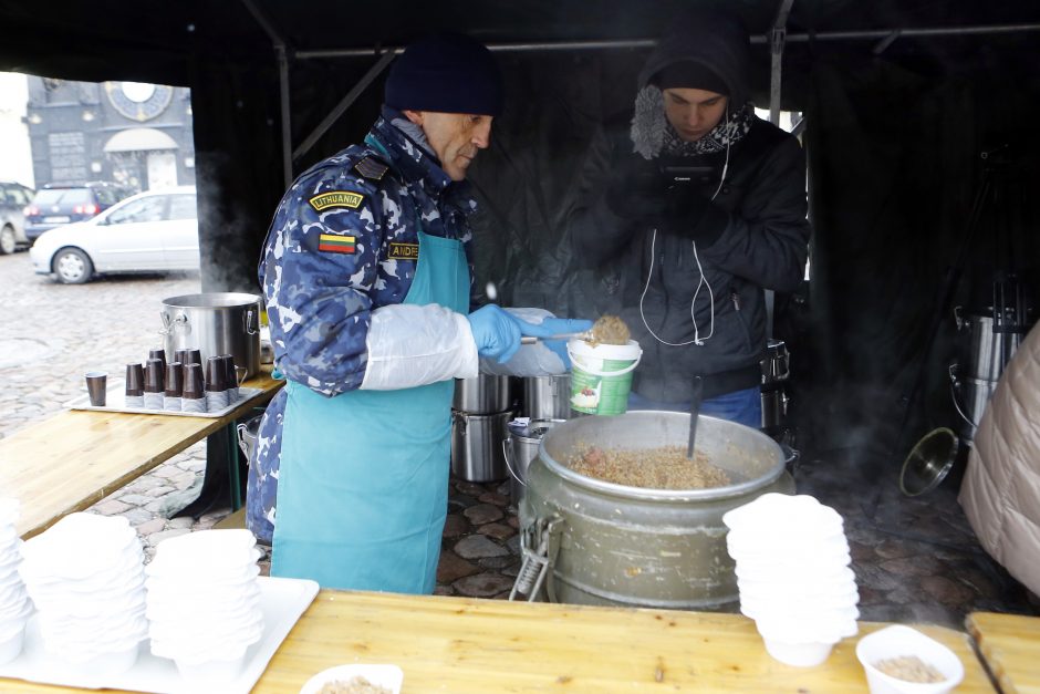 Žvejų ir jūrininkų vaišių neliko per valandą