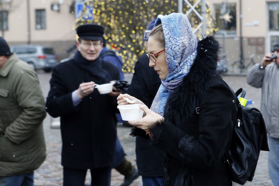 Žvejų ir jūrininkų vaišių neliko per valandą