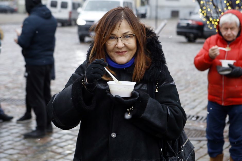 Žvejų ir jūrininkų vaišių neliko per valandą