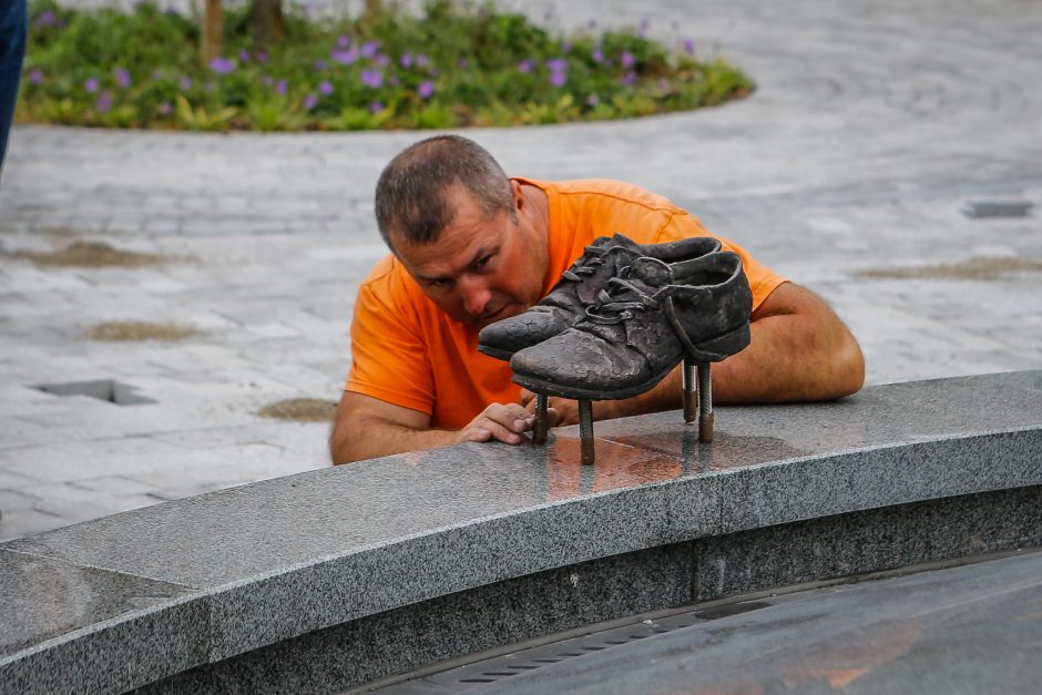 Klaipėdoje iškilo paminklas Vydūnui