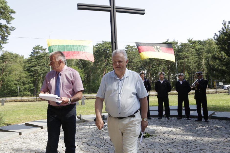 Kritusiems kariams – santūrus kapų tvarkytojų paminėjimas