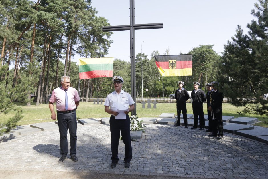 Kritusiems kariams – santūrus kapų tvarkytojų paminėjimas