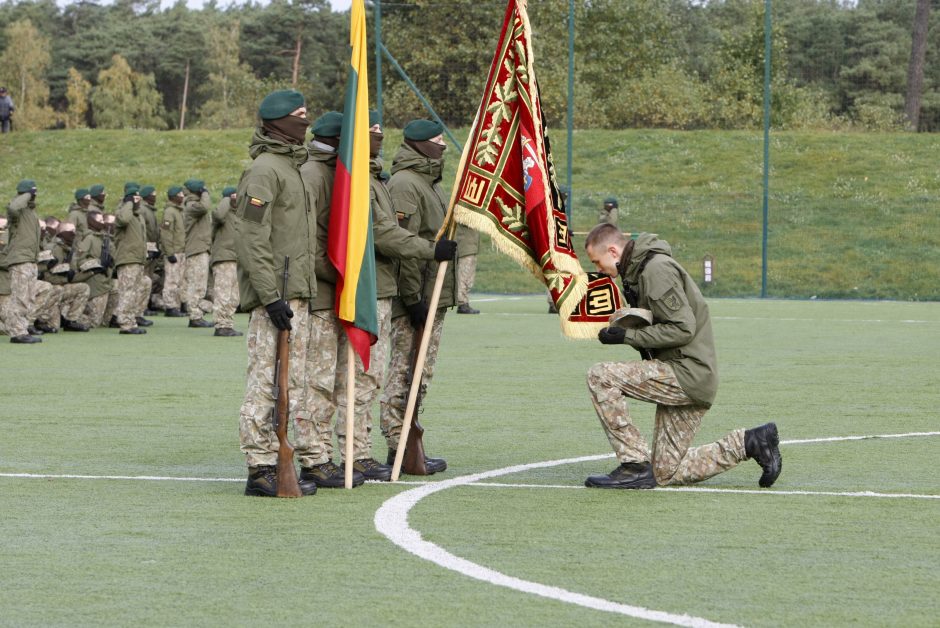 Klaipėdoje privalomosios pradinės karo tarnybos kariai prisiekė negailėti gyvybės