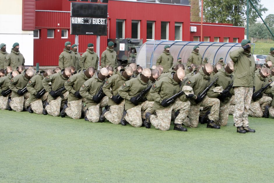 Klaipėdoje privalomosios pradinės karo tarnybos kariai prisiekė negailėti gyvybės