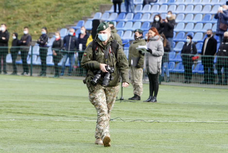 Klaipėdoje privalomosios pradinės karo tarnybos kariai prisiekė negailėti gyvybės