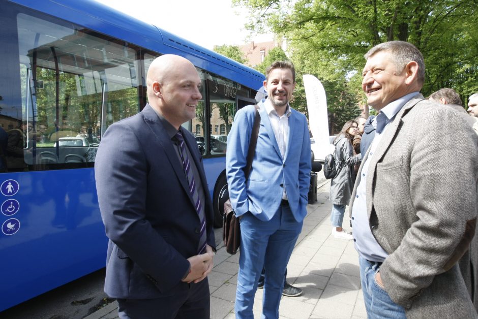 Elektrinių autobusų pirkimas sukėlė klausimų