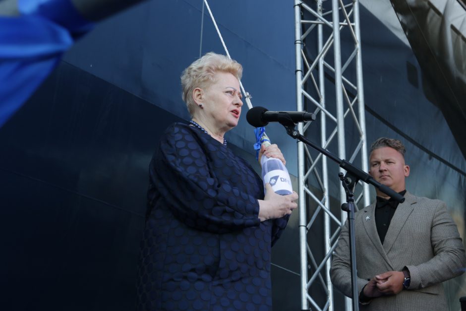 Prezidentė D. Grybauskaitė pakrikštijo naująjį danų kompanijos laivą