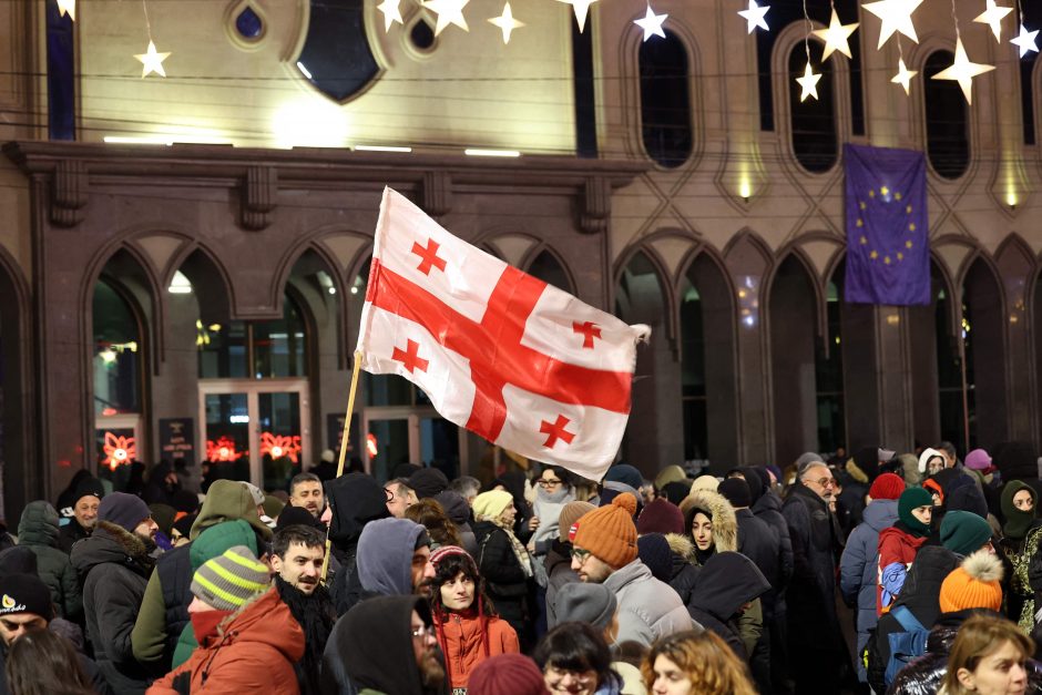 Londonas imasi sankcijų prieš Sakartvelo valdančiuosius