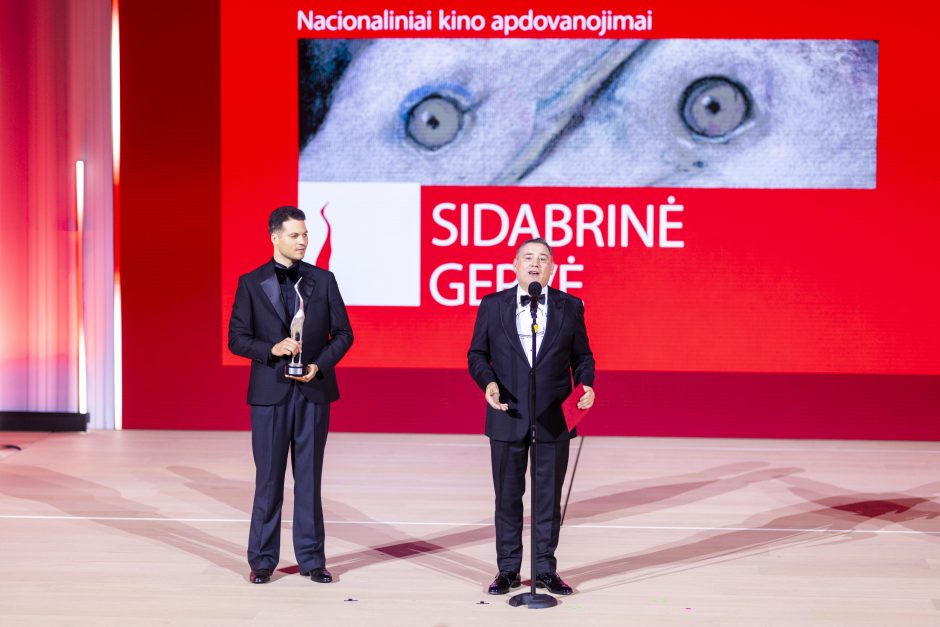 „Sidabrinių gervių“ apdovanojimuose triumfavo M. Kavtaradzės, D. Narkevičiaus filmai