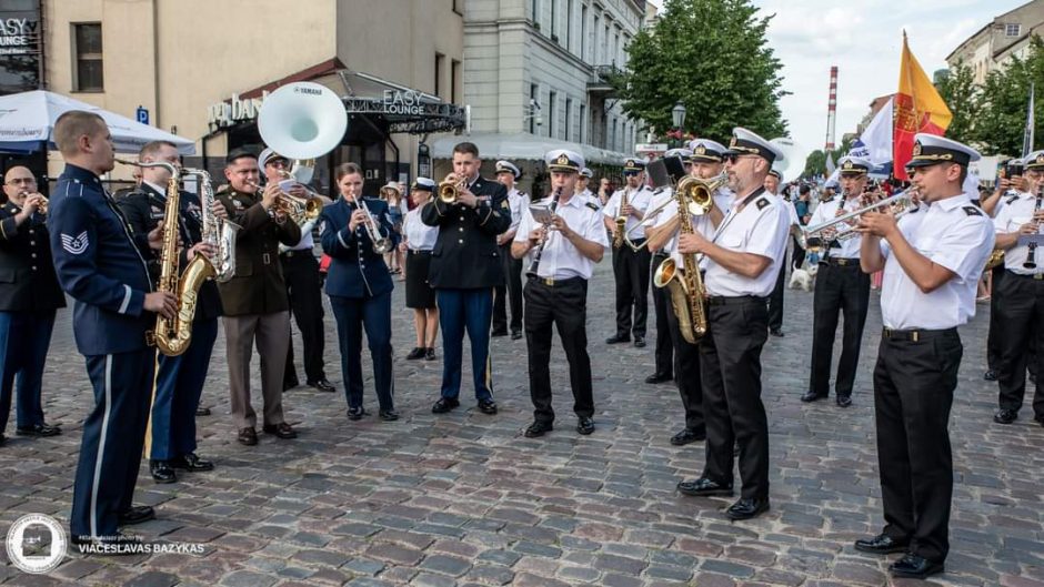 Klaipėdos pilies džiazo festivalis: lietų prišaukusi grupė, NATO orkestras ir apdovanojimas