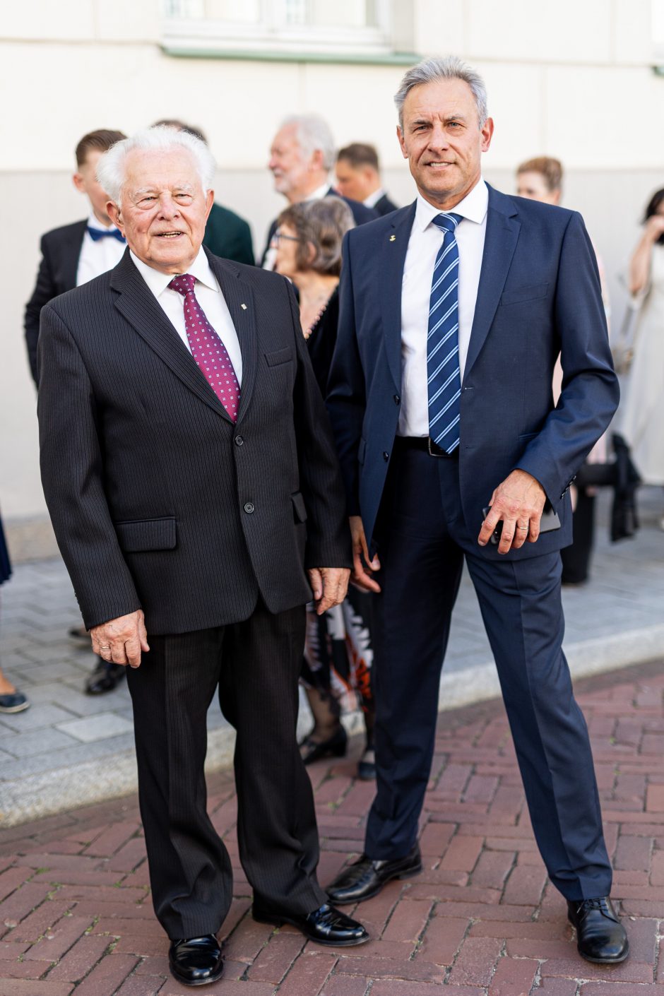 Šalies vadovo inauguraciją vainikavo vakarinė dalis: į Prezidentūros kiemą rinkosi garbūs svečiai