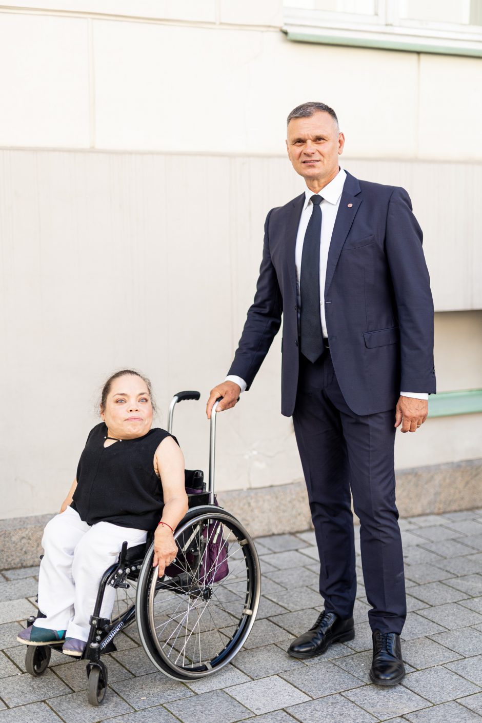 Šalies vadovo inauguraciją vainikavo vakarinė dalis: į Prezidentūros kiemą rinkosi garbūs svečiai