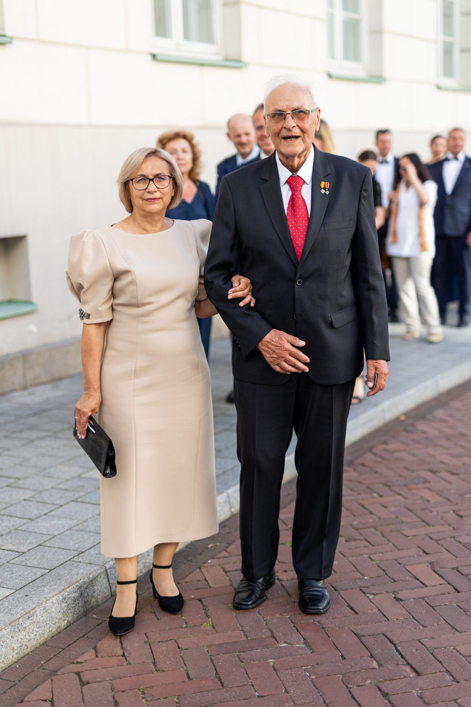 Šalies vadovo inauguraciją vainikavo vakarinė dalis: į Prezidentūros kiemą rinkosi garbūs svečiai