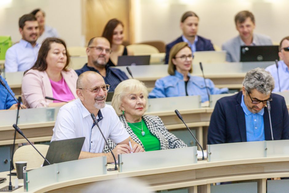 Kauno taryba baigė pusmečio darbus: į posėdžius sugrįš tik rudenį