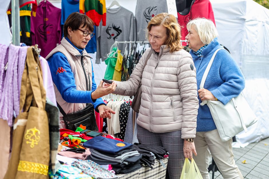 Laisvės alėją pripildė tradicinė Rudens mugė: šimtai prekybininkų siūlo atrasti kažką naujo