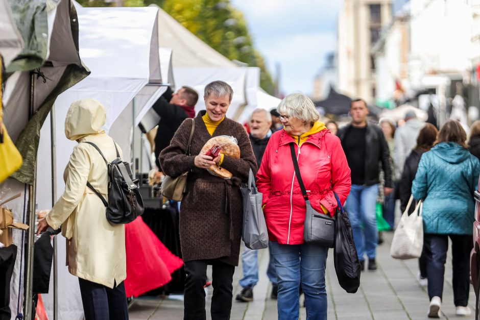 Laisvės alėją pripildė tradicinė Rudens mugė: šimtai prekybininkų siūlo atrasti kažką naujo