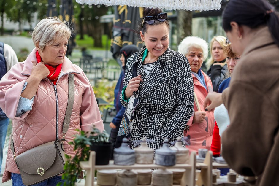 Laisvės alėją pripildė tradicinė Rudens mugė: šimtai prekybininkų siūlo atrasti kažką naujo