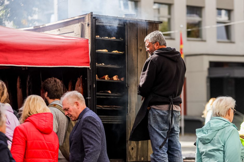 Laisvės alėją pripildė tradicinė Rudens mugė: šimtai prekybininkų siūlo atrasti kažką naujo