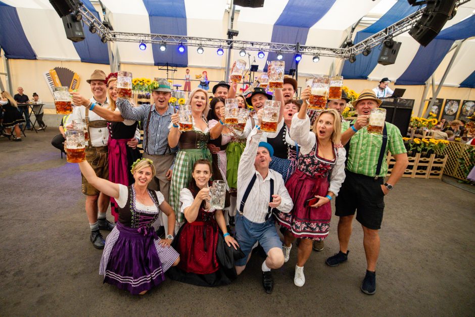 Praūžė „Volfas Engelman Oktoberfestas“: šventinis ritualas, bavariškos tradicijos ir princo vizitas