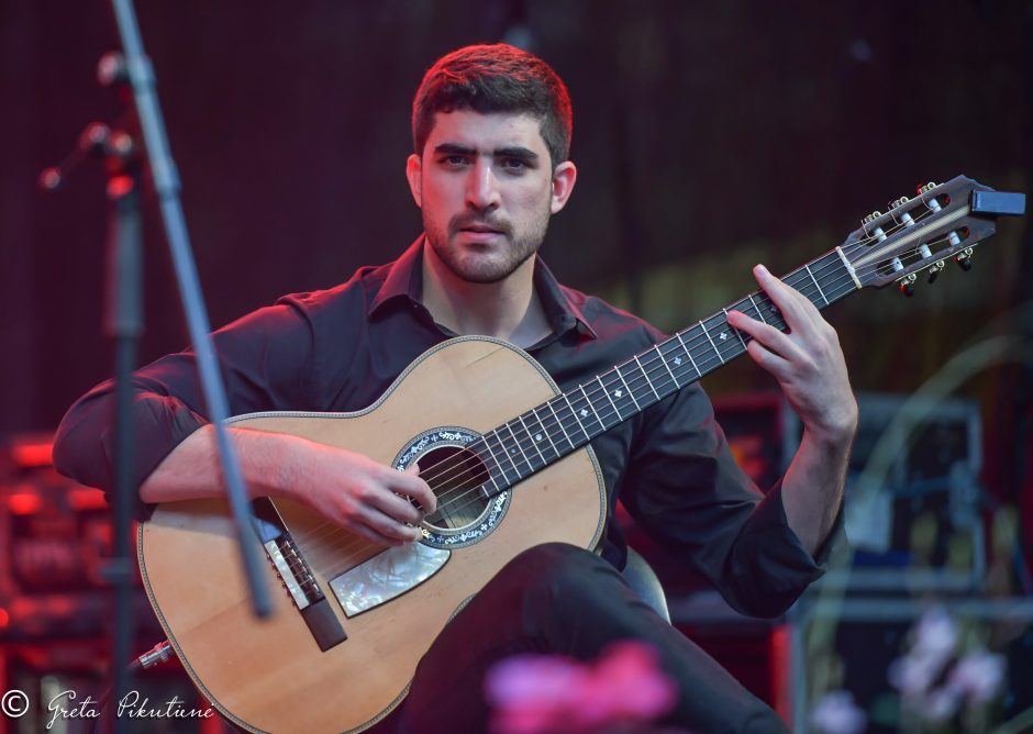 Atlikėja C. Leiria kviečia į svaiginančio portugališkojo fado koncertus