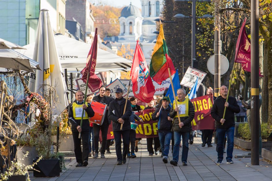 Kaune – reikalavimai mažinti skurdą: „Mums nereikia trupinių nuo jūsų stalo“