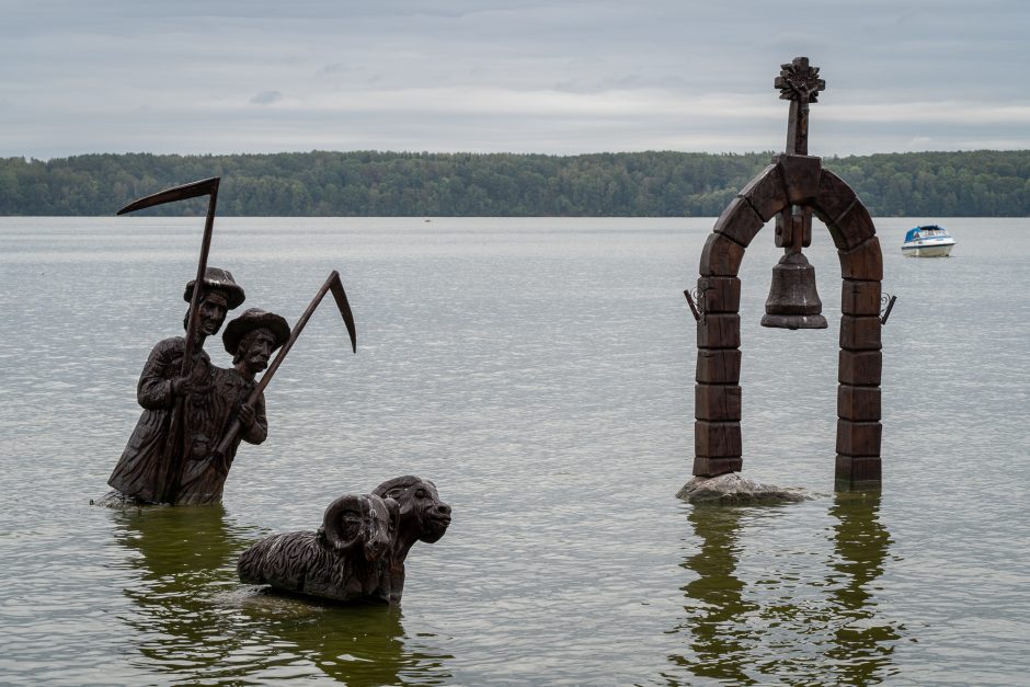 „Pėdos marių dugne“ pristatė laumių legendą