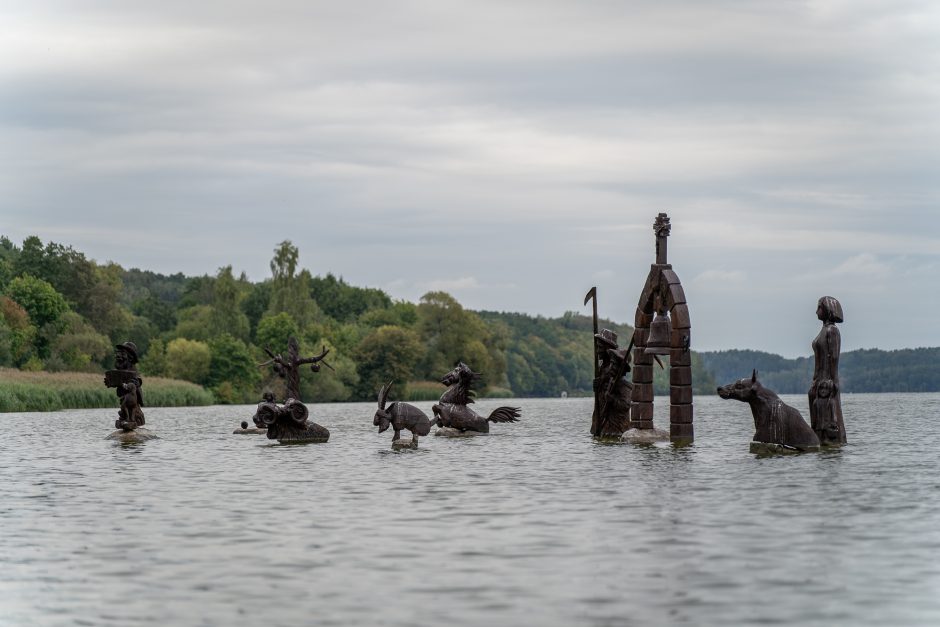 „Pėdos marių dugne“ pristatė laumių legendą