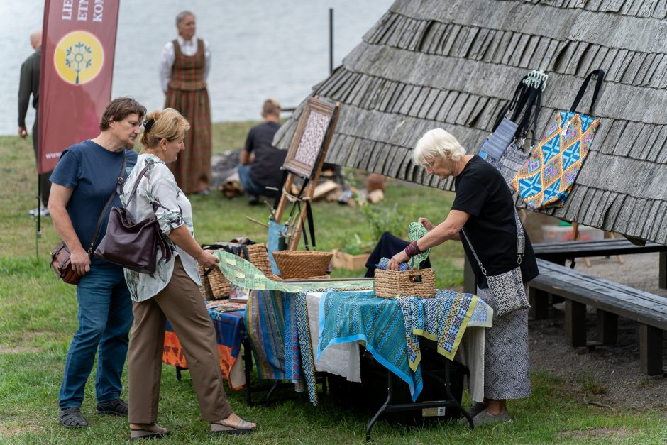 „Pėdos marių dugne“ pristatė laumių legendą