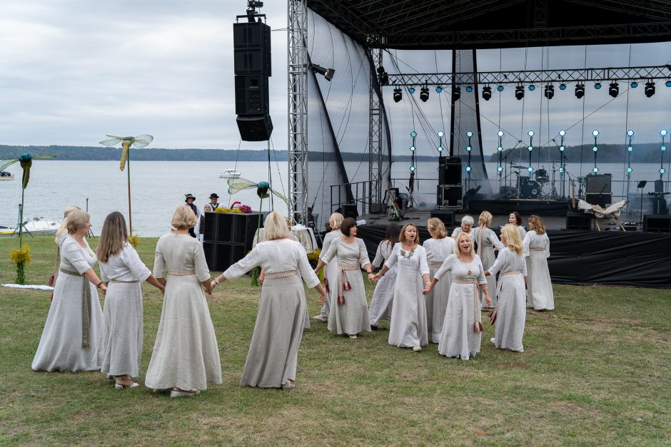 „Pėdos marių dugne“ pristatė laumių legendą