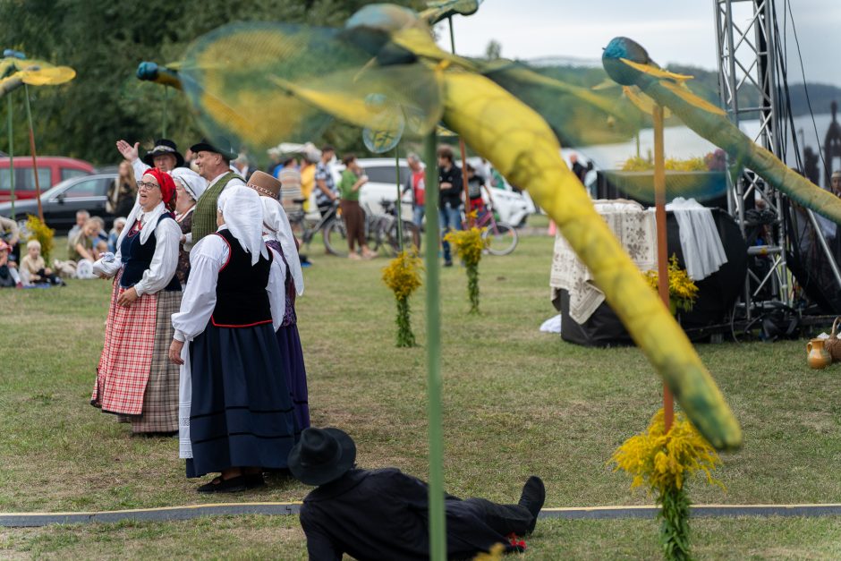 „Pėdos marių dugne“ pristatė laumių legendą