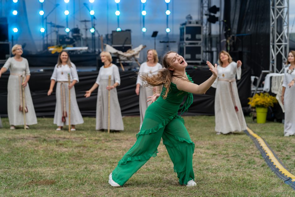 „Pėdos marių dugne“ pristatė laumių legendą