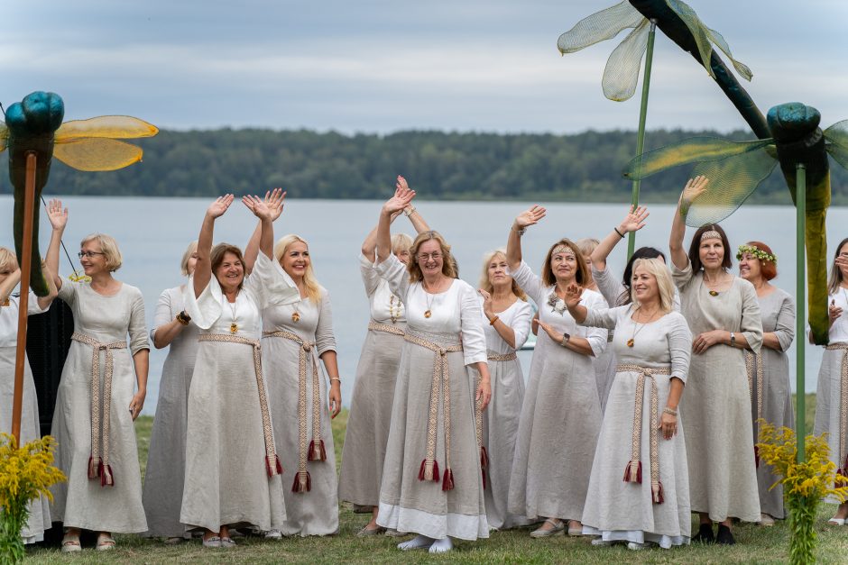 „Pėdos marių dugne“ pristatė laumių legendą