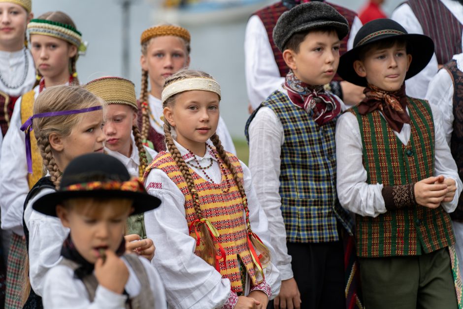 „Pėdos marių dugne“ pristatė laumių legendą