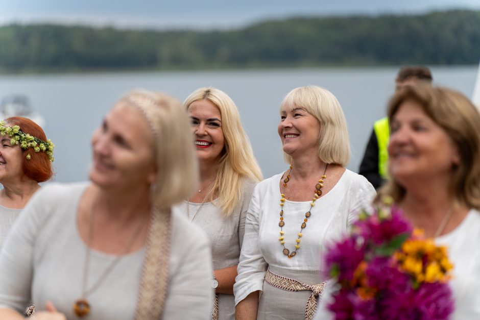 „Pėdos marių dugne“ pristatė laumių legendą