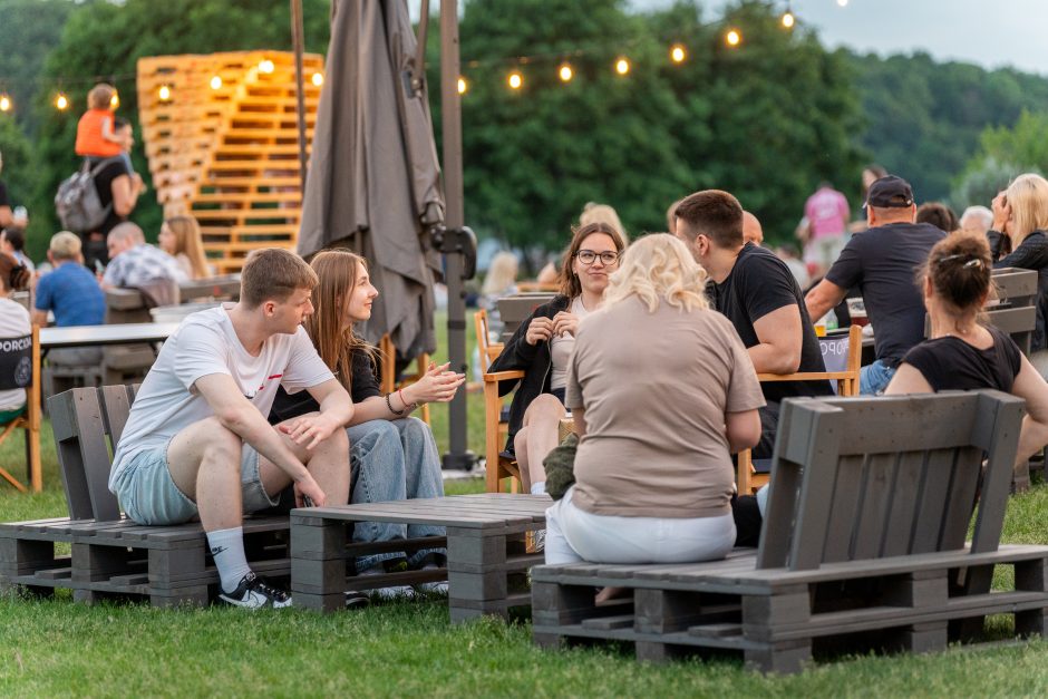 Santakos parke – rinktiniai hitai ir lazerių šou