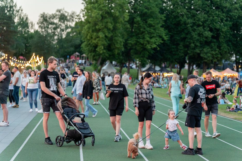 Santakos parke – rinktiniai hitai ir lazerių šou