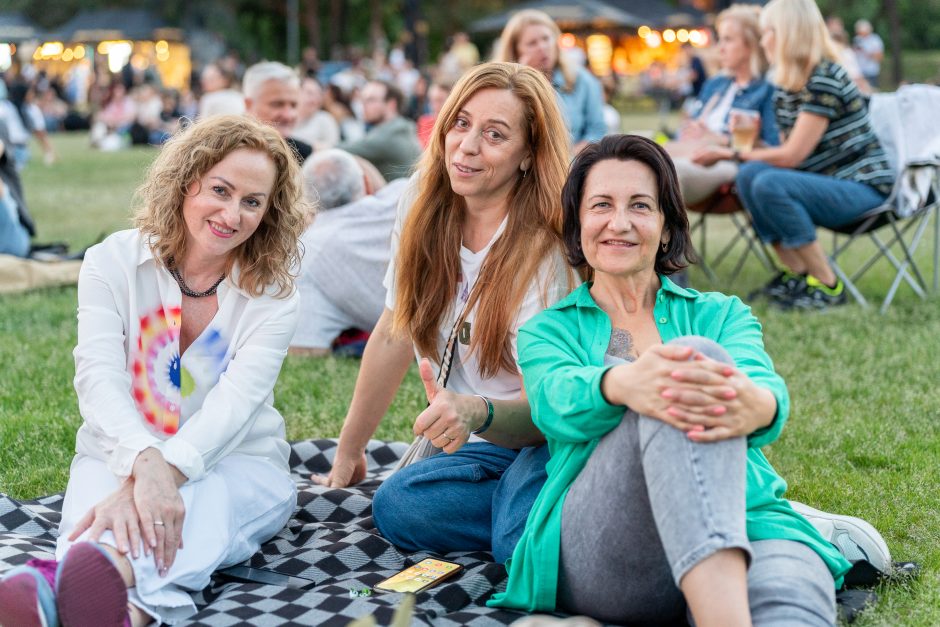 Santakos parke – rinktiniai hitai ir lazerių šou