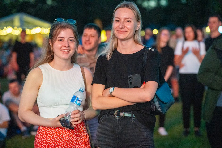 Santakos parke – rinktiniai hitai ir lazerių šou