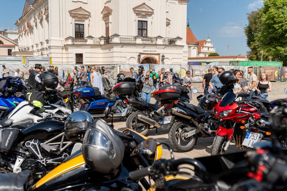 Baikerių paradas: Kaunas prisipildė motociklų gausmo