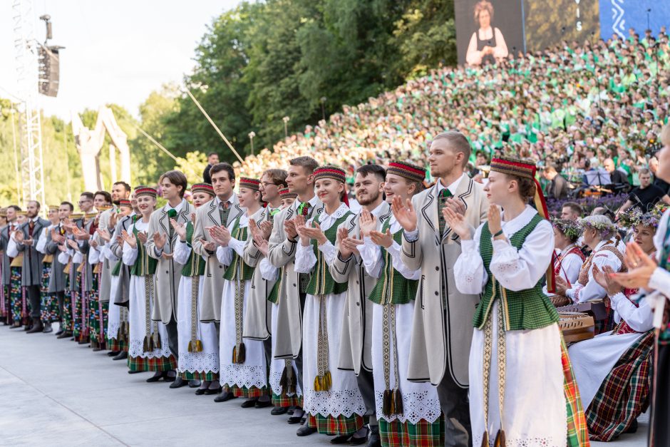 Kaune nugriaudėjo šimtoji Dainų šventė: užplūstančios emocijos niekam neprilygsta