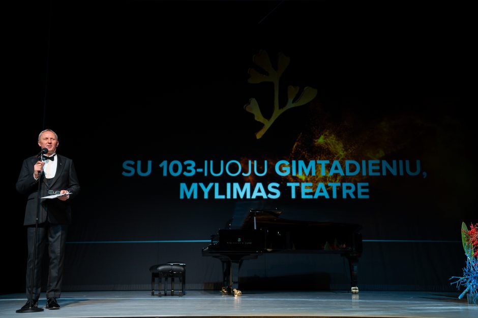 Nacionaliniame Kauno dramos teatre dviguba šventė: gimtadienis ir teatro kūrėjų pagerbimas