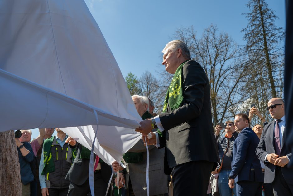 Pasodintas „Ukrainos aukų atminties ąžuolynas“