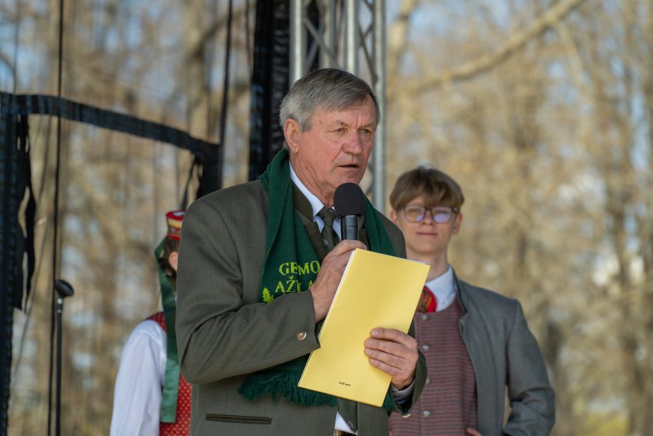 Pasodintas „Ukrainos aukų atminties ąžuolynas“