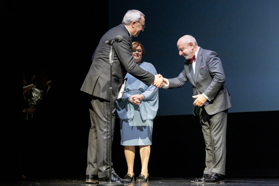 NKDT 104-ąjį gimtadienį vainikavo „Auksinių teatro rūtos šakelių“ apdovanojimai ir koncertas