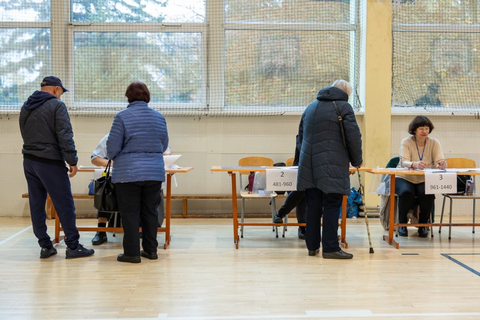 Kauniečiams renkantis prie balsadėžių vienam rinkėjui prireikė medikų