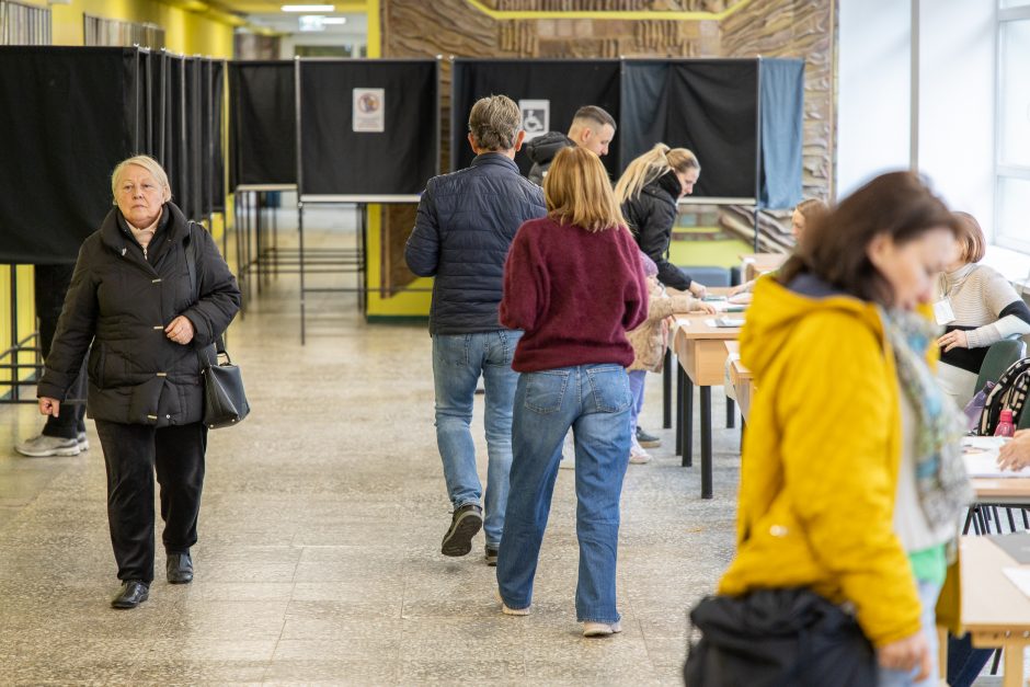 Kauniečiams renkantis prie balsadėžių vienam rinkėjui prireikė medikų